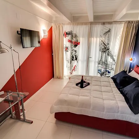 Marco Polo Bed and Breakfast 2*